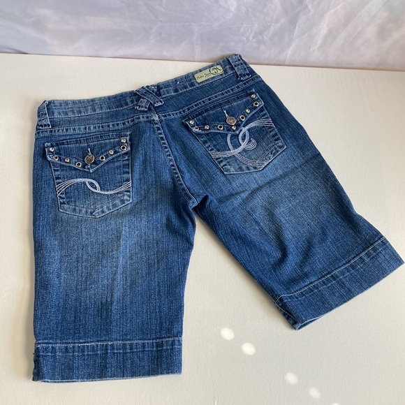Java Jeans Bermuda Denim Embellished Shorts Size 7 - Picture 2 of 11